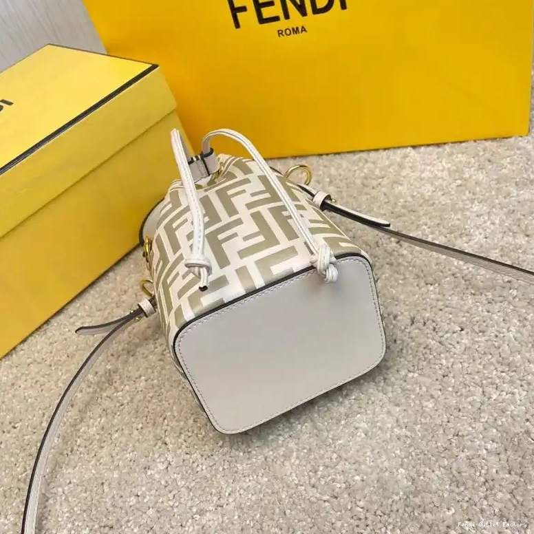 Affordable HOT Leather Calf Bag Mini Mon FF Motif Tresor Bucket In White Fendi 0408